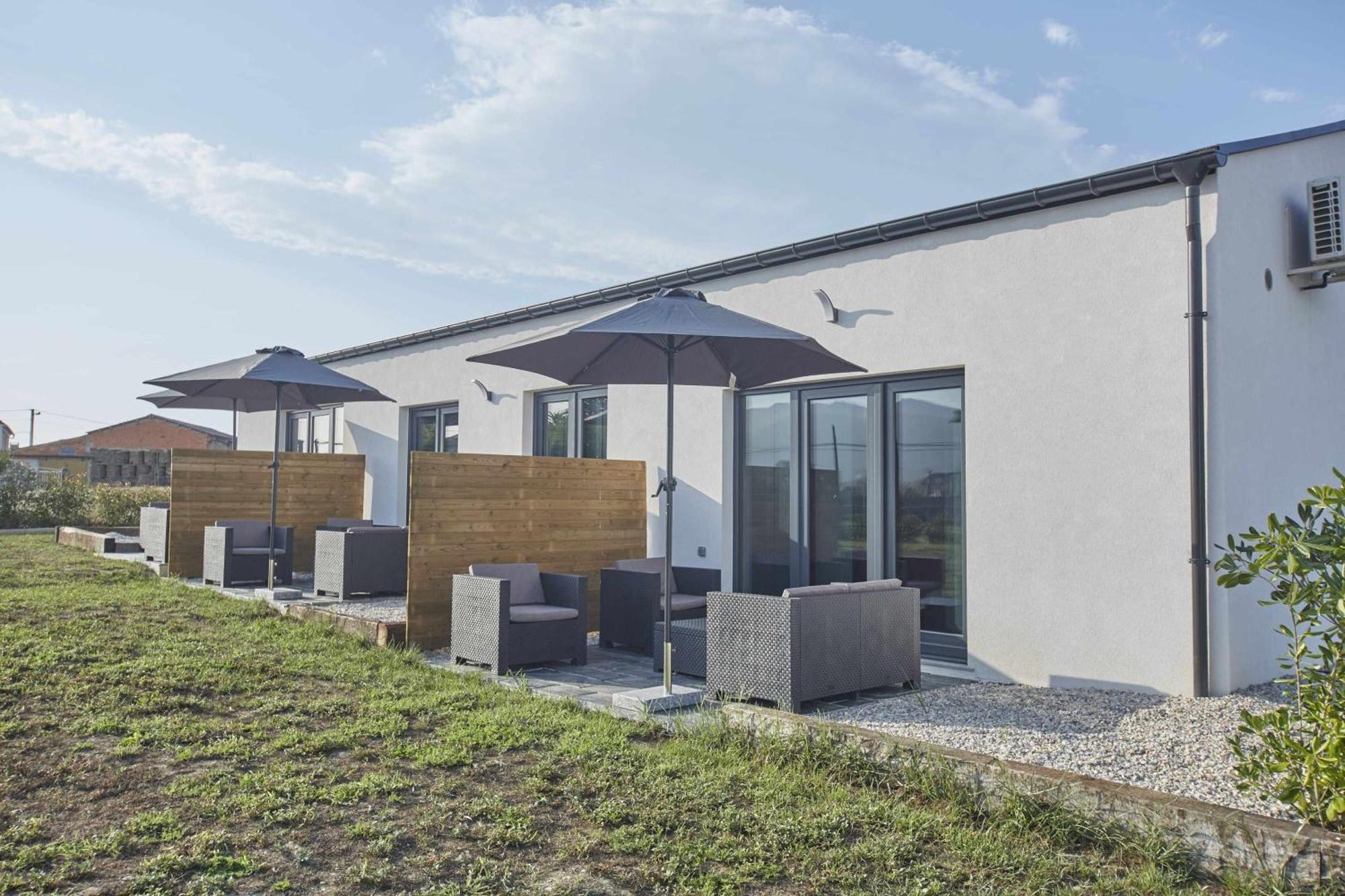 Apartamentos Turisticos A Galera 里瓦德奥 外观 照片